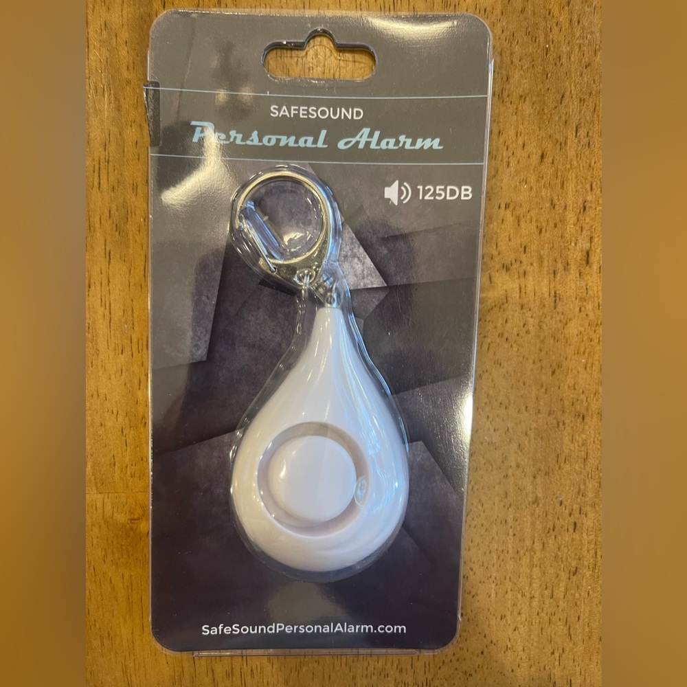 Loud Safe Sound Personal Alarm 125 Decibels